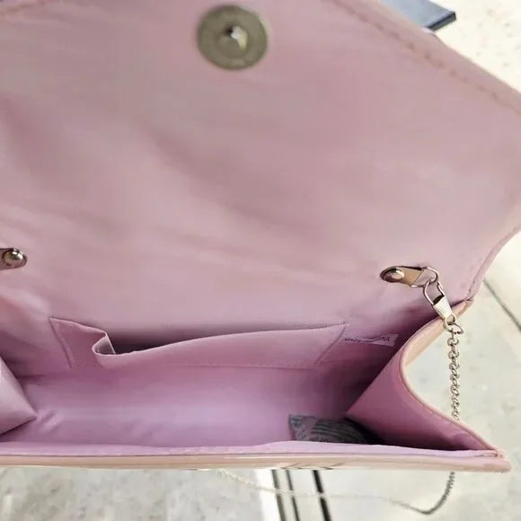 Elegant Pink Clutch with Silver Chain - Picture 13 of 15